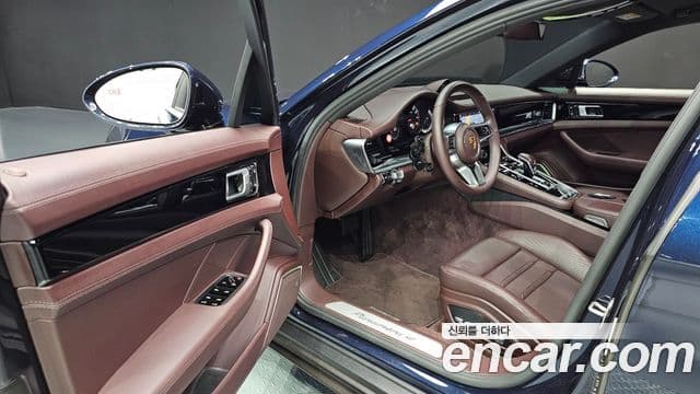 Porsche Panamera (971), 2020 11