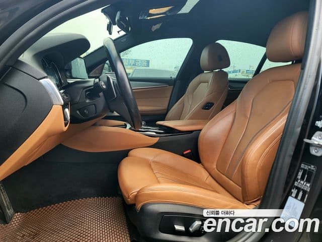 BMW 5시리즈 (G30) 530i M Sport, 2017 9