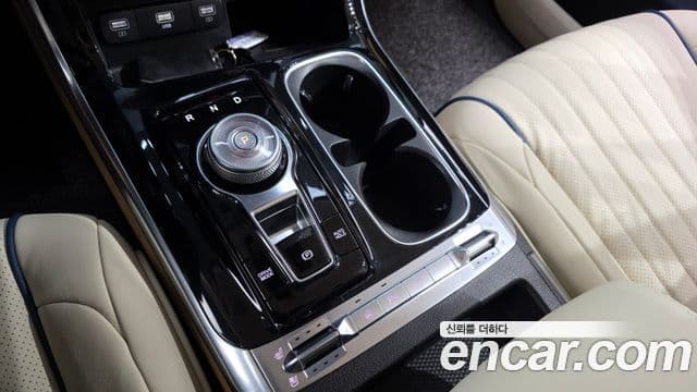 Kia Carnival 4세대 бензин 9인승 High Limousine(компания по спецнадстройкам), 2023 9