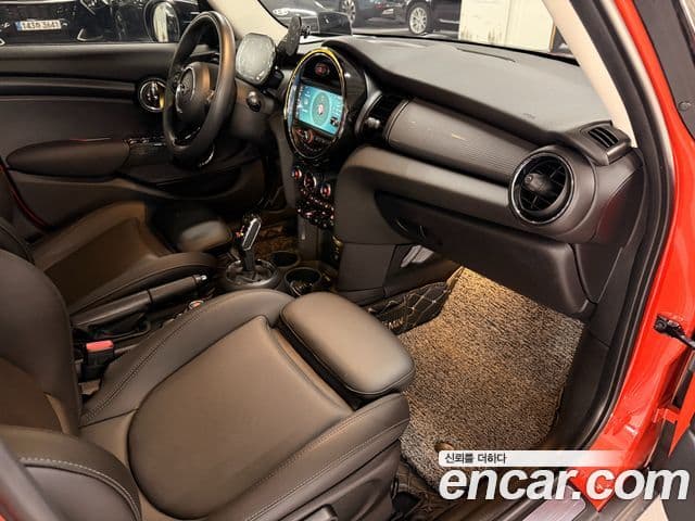 Mini Cooper 3세대, 2021 7