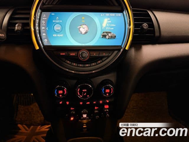 Mini Cooper 3세대, 2021 10