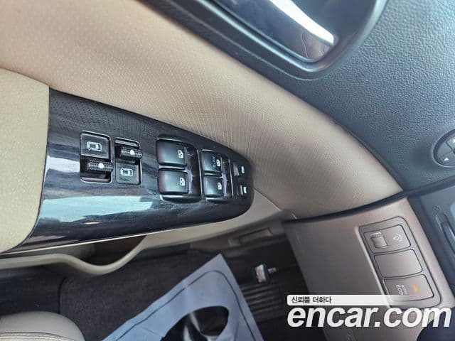 Kia Carnival R топовая версия, 2011 6