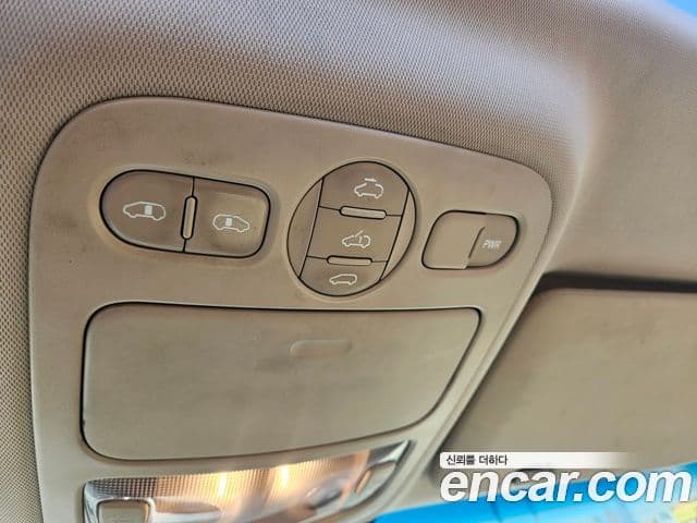 Kia Carnival R топовая версия, 2011 9