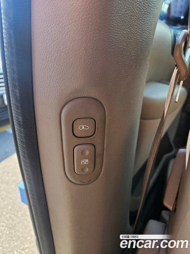 Kia Carnival R топовая версия, 2011 10