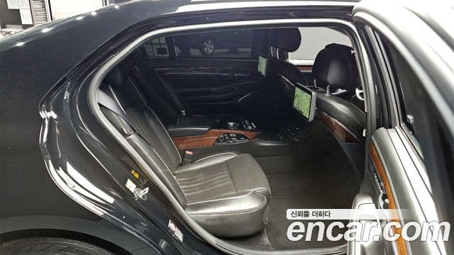 Genesis EQ900 Prestige, 2016 11