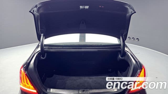 Genesis EQ900 Prestige, 2016 20