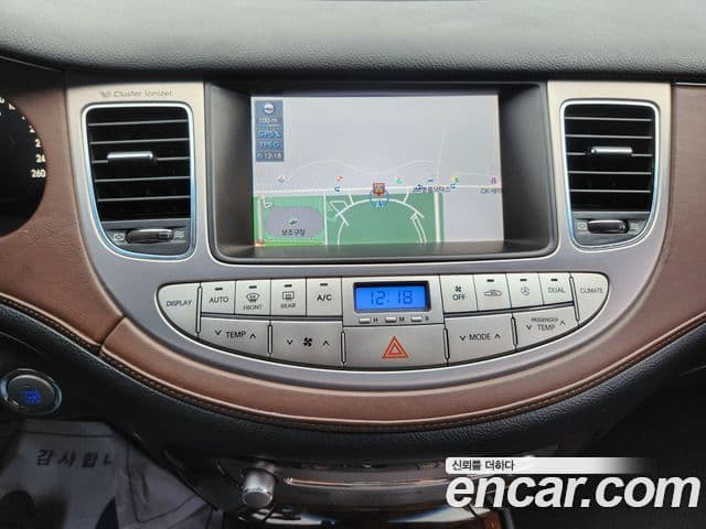 Hyundai Genesis VIP팩, 2010 15