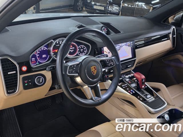 Porsche Cayenne (PO536), 2022 11