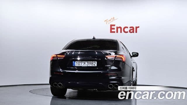 Maserati 기블리 3세대, 2022 15