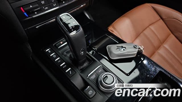 Maserati 기블리 3세대, 2022 20