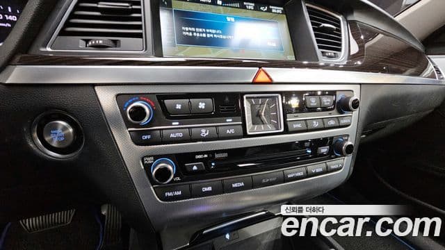 Genesis G80 Premium Luxury, 2017 15