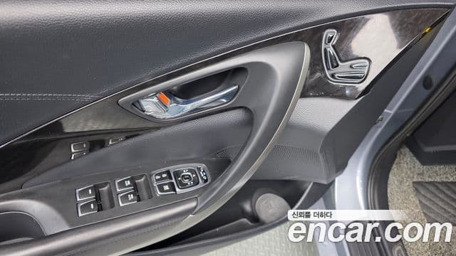 Hyundai Grandeur HG гибрид Premium, 2016 12