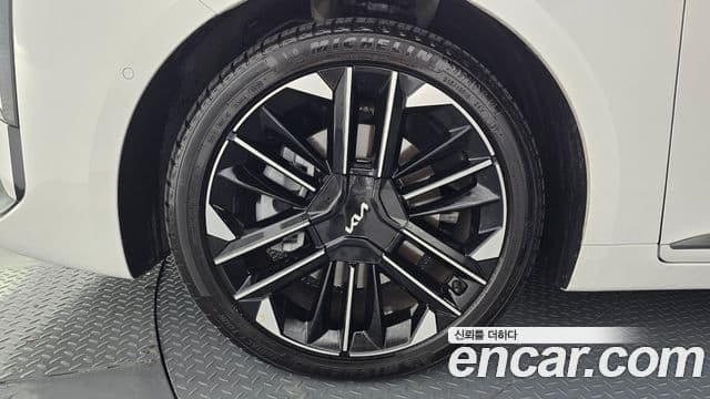 Kia The / новый New K8 Noblesse, 2025 10