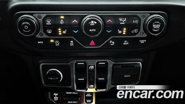 Jeep Wrangler (JL) 2.0 Rubicon 4도어, 2023 13