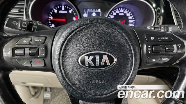 Kia All New Carnival Noblesse, 2015 19