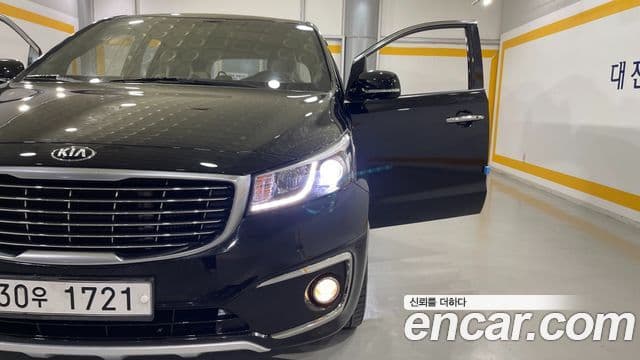 Kia All New Carnival Noblesse, 2015 12