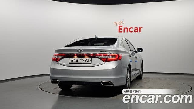 Hyundai Grandeur HG Modern, 2016 11