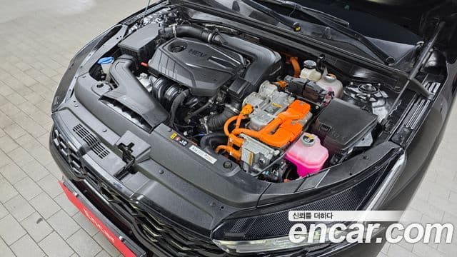 Kia K5 гибрид 3세대 Signature, 2022 6