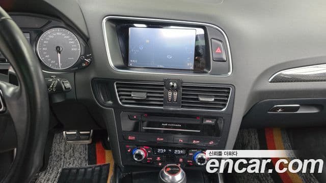 Audi SQ5 8R, 2014 14