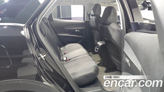 Peugeot 3008 2세대 1.6 BlueHDi Allure, 2018 12