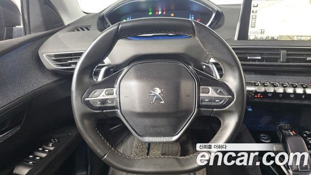 Peugeot 3008 2세대 1.6 BlueHDi Allure, 2018 13