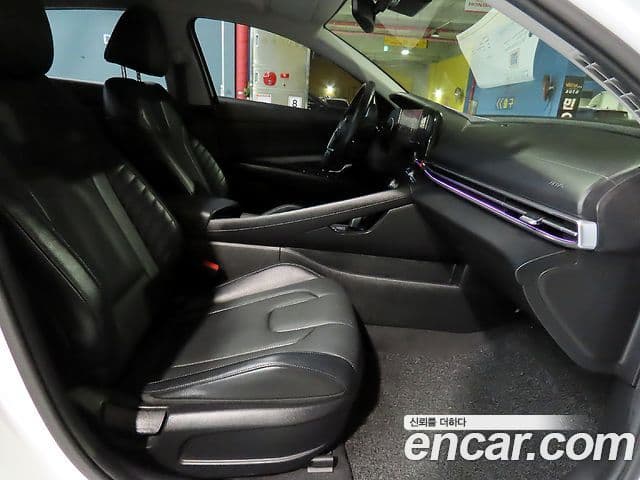 Hyundai Avante (CN7) Inspiration, 2021 10