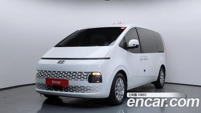 Hyundai Staria Modern, 2023 1