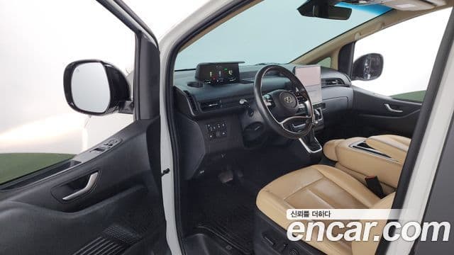 Hyundai Staria Modern, 2023 10