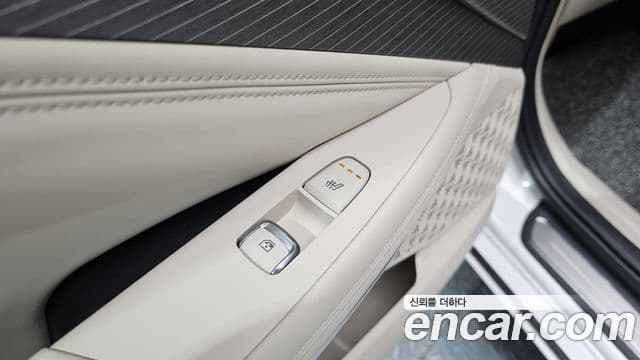 Kia The / новый New K8 гибрид Signature, 2025 18