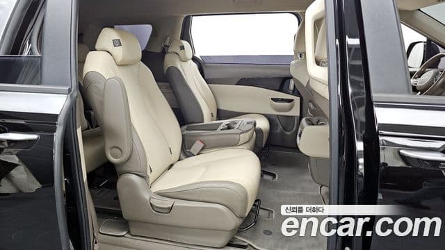 Kia Carnival 4세대 Prestige, 2022 12