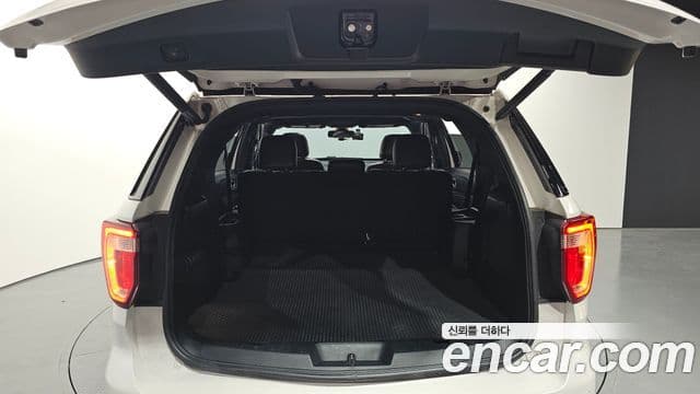 Ford Explorer 5세대, 2017 20