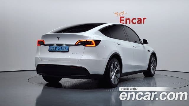 Tesla модель Y Long Range, 2022 2