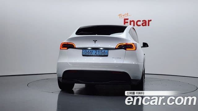 Tesla модель Y Long Range, 2022 4