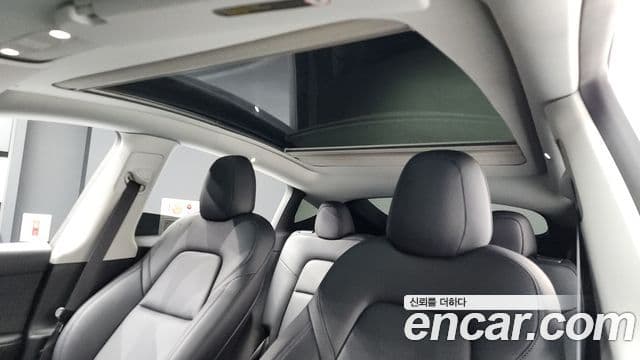 Tesla модель Y Long Range, 2022 16