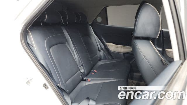 Hyundai Venue 1.6 Flux, 2022 12