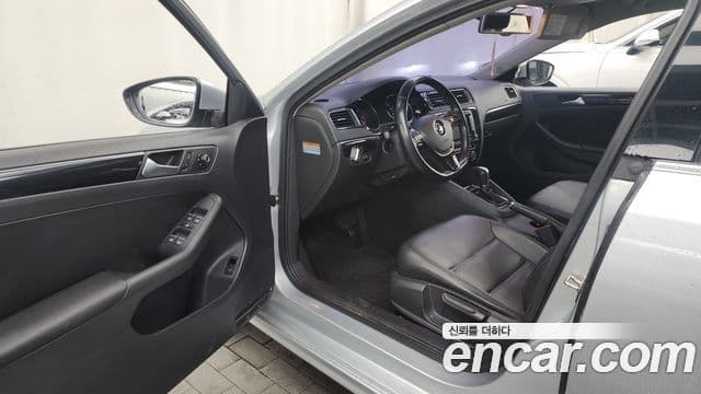 Volkswagen New Jetta 6세대, 2015 10
