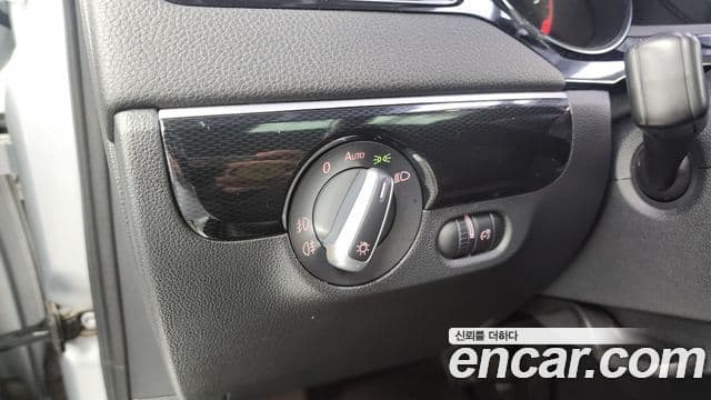 Volkswagen New Jetta 6세대, 2015 18