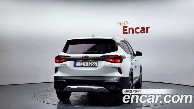 Kia Seltos Trendy, 2021 3