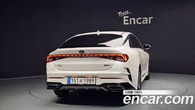 Kia K5 гибрид 3세대 Signature, 2020 4