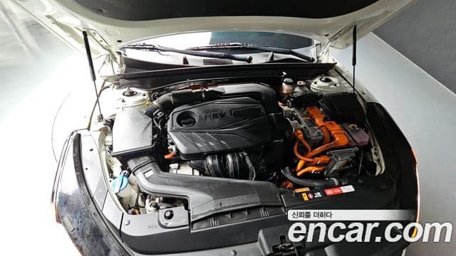 Kia K5 гибрид 3세대 Signature, 2020 6