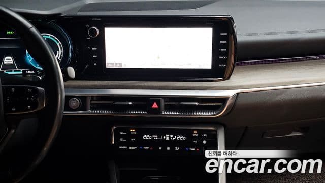 Kia K5 гибрид 3세대 Signature, 2020 17