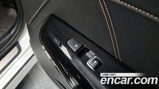 Kia K5 гибрид 3세대 Signature, 2020 20