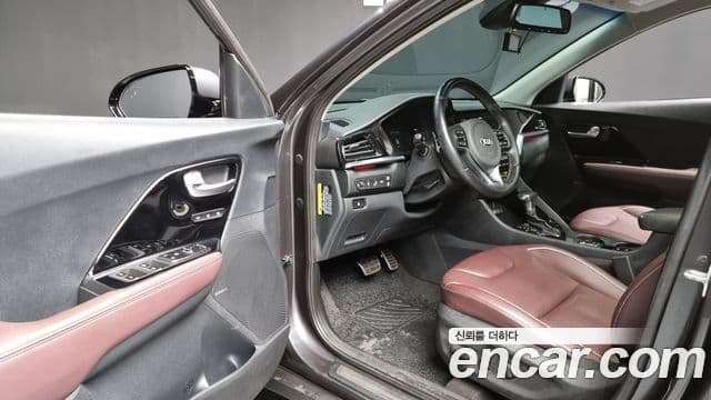 Kia The / новый New Niro Noblesse Special, 2020 10