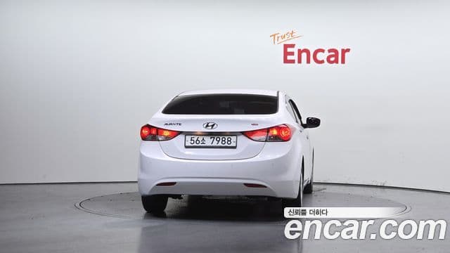 Hyundai Avante MD Modern, 2013 4