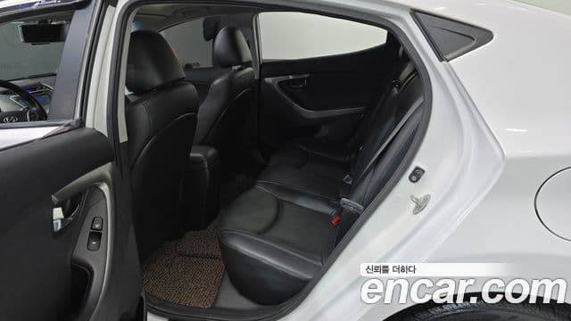 Hyundai Avante MD Modern, 2013 11