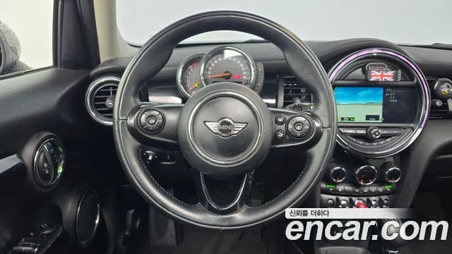 Mini Cooper 3세대, 2017 13