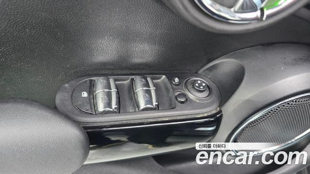 Mini Cooper 3세대, 2017 19