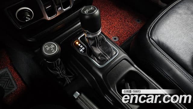 Jeep Wrangler (JL) 2.0 Overland 4도어, 2019 9