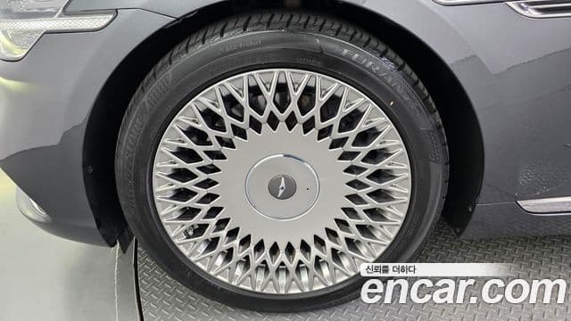 Genesis G90 Premium Luxury, 2019 все фото