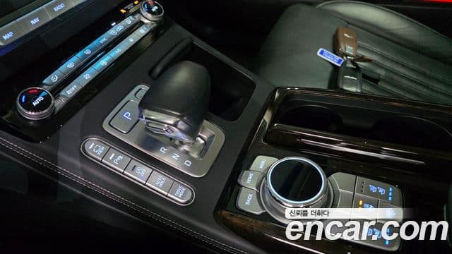 Genesis G90 Premium Luxury, 2019 9